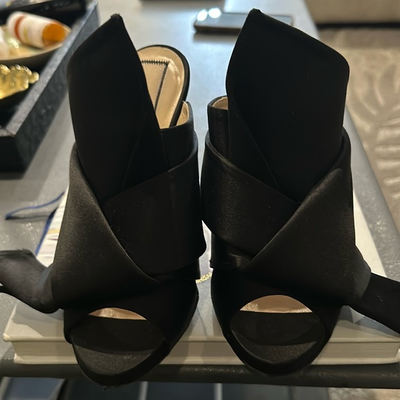 Black satin Raso knot peep toe slide mule - Picture 1 of 4